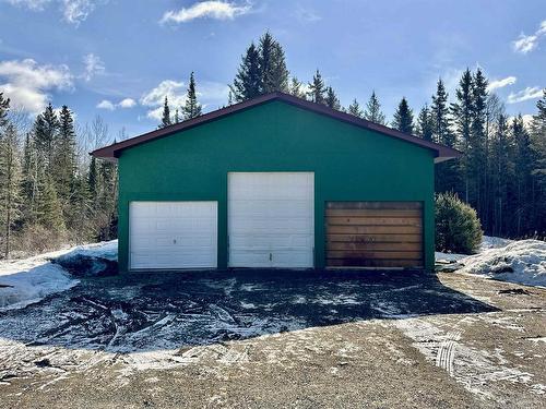 982 Hwy 608, Neebing, ON - Outdoor