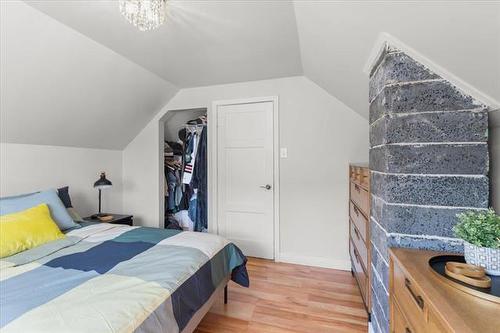 935 Hector Ave, Winnipeg, MB 
