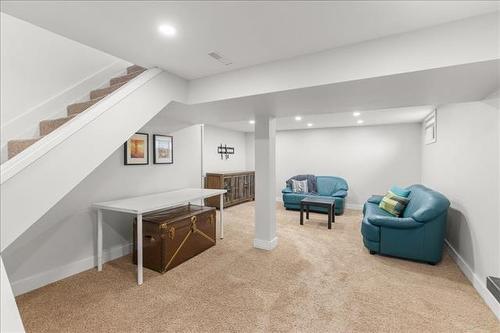 935 Hector Ave, Winnipeg, MB 