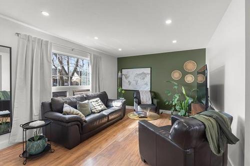 935 Hector Ave, Winnipeg, MB 