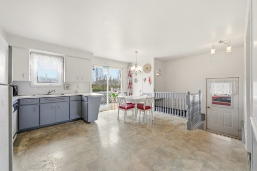 Vue d'ensemble - 641 Rue Leclerc, Acton Vale, QC - Indoor Photo Showing Kitchen