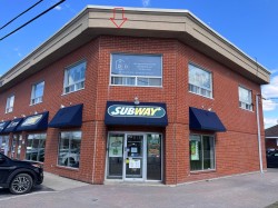 102-915 Boul. Taschereau  La Prairie, QC J5R 1W5