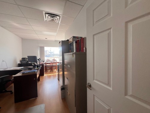 Bureau - 102-915 Boul. Taschereau, La Prairie, QC - Indoor