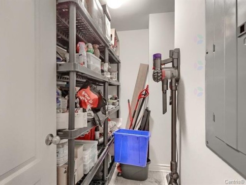 Storage - 7-5 Crois. De Cambrai, Châteauguay, QC - Indoor