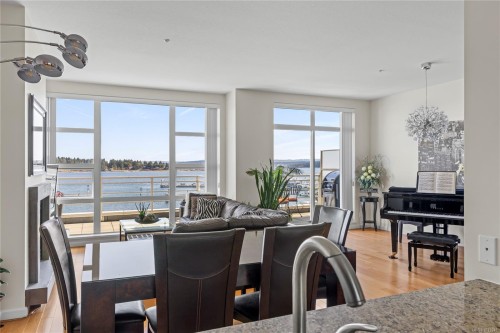 Th25-38 Front St, Nanaimo, BC 