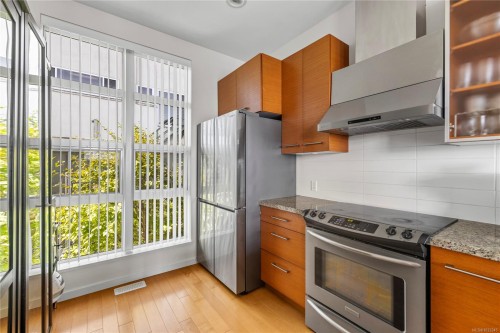 Th25-38 Front St, Nanaimo, BC 