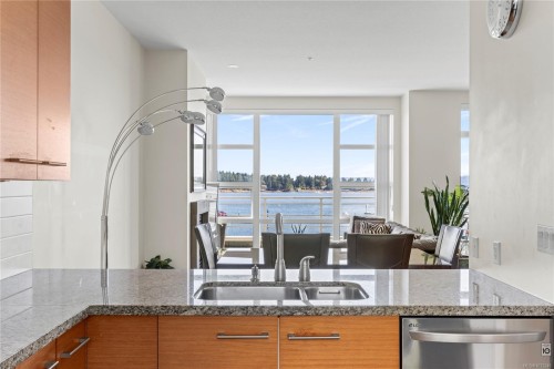 Th25-38 Front St, Nanaimo, BC 