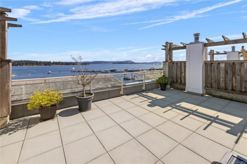 Th25-38 Front St, Nanaimo, BC 