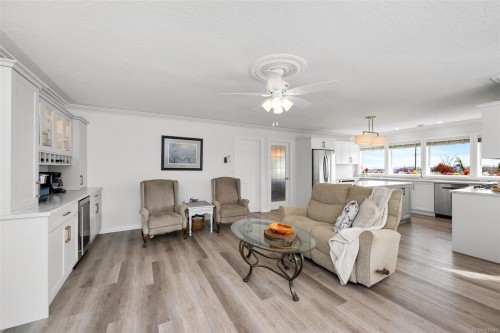 2304 Boulding Rd, Mill Bay, BC 