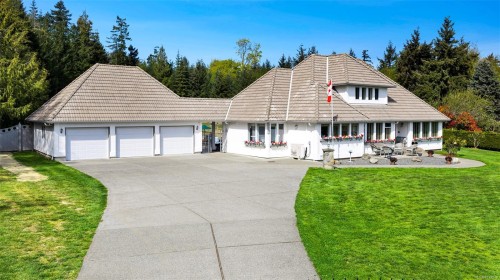 2304 Boulding Rd, Mill Bay, BC 