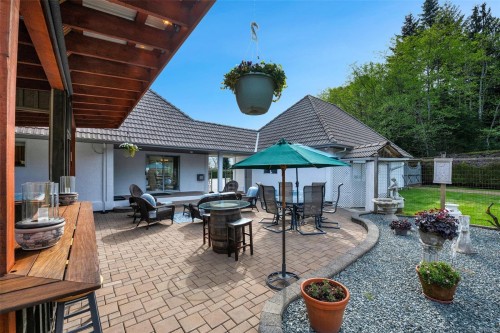 2304 Boulding Rd, Mill Bay, BC 