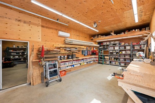 2304 Boulding Rd, Mill Bay, BC 