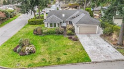 2431 Wilcox Terr Central Saanich, BC V8Z 5R7