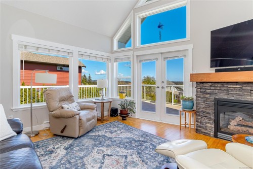433 Davis Rd, Ladysmith, BC 