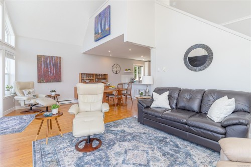 433 Davis Rd, Ladysmith, BC 