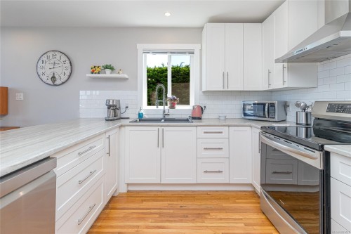 433 Davis Rd, Ladysmith, BC 