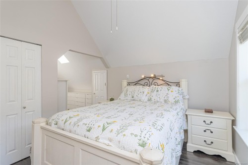 433 Davis Rd, Ladysmith, BC 