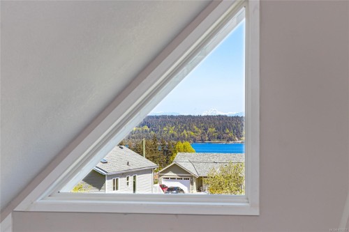 433 Davis Rd, Ladysmith, BC 