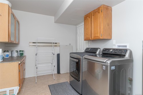 433 Davis Rd, Ladysmith, BC 