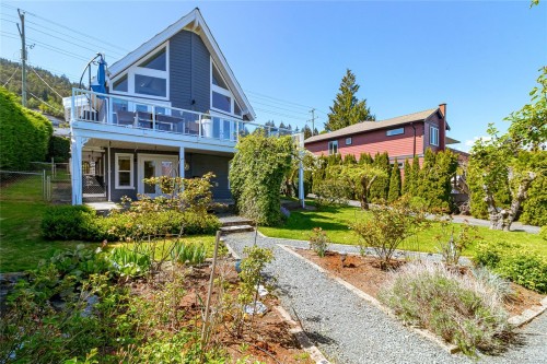 433 Davis Rd, Ladysmith, BC 