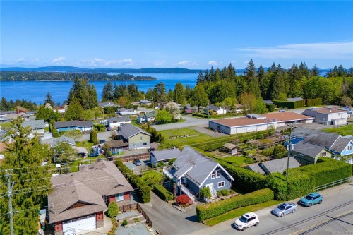 433 Davis Rd, Ladysmith, BC 