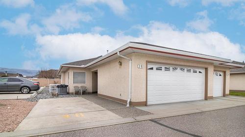 38-1874 Parkview Crescent  Kelowna, BC V1X 7G6