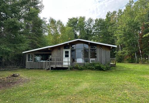 10 Leaside Beach Road, Pine Dock, MB - Outdoor With Deck Patio Veranda