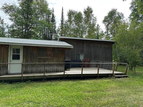 10 Leaside Beach Road, Pine Dock, MB - Outdoor With Deck Patio Veranda