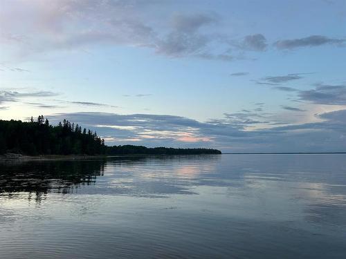 10 Leaside Beach Road, Pine Dock, MB - Outdoor With Body Of Water With View