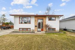 19 Cranbrook Bay  Winnipeg, MB R2C 0N8