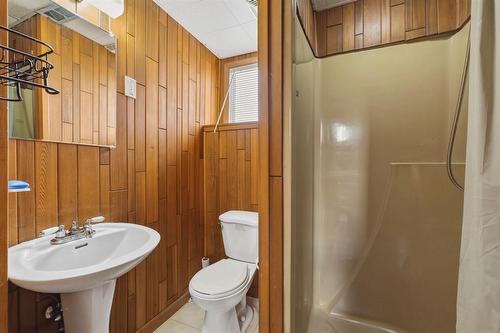 19 Cranbrook Bay, Winnipeg, MB - Indoor Photo Showing Bathroom