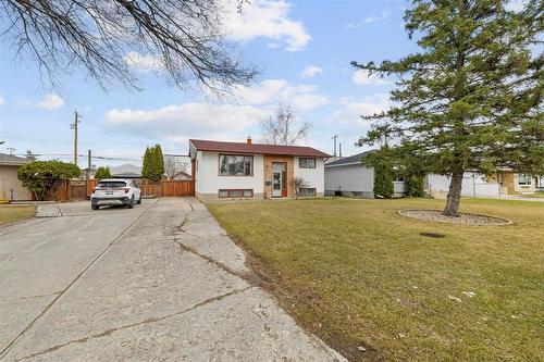 19 Cranbrook Bay, Winnipeg, MB - Outdoor