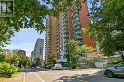 704 - 570 LAURIER AVENUE W  Ottawa, ON K1R 1C8