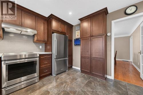 774 Manitou Drive, Ottawa, ON - Indoor Photo Showing Kitchen