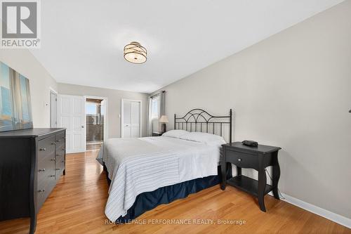 774 Manitou Drive, Ottawa, ON - Indoor Photo Showing Bedroom