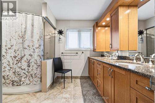 774 Manitou Drive, Ottawa, ON - Indoor Photo Showing Bathroom