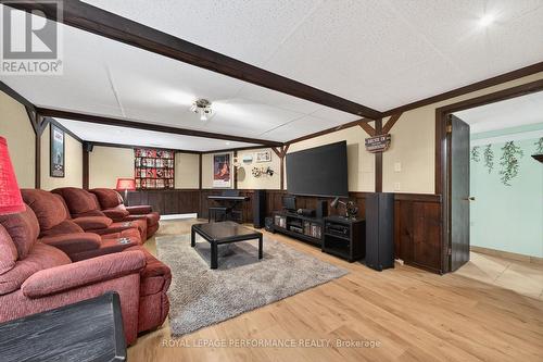774 Manitou Drive, Ottawa, ON - Indoor