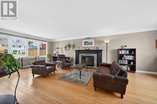 774 Manitou Drive, Ottawa, ON - Indoor Photo Showing Living Room With Fireplace