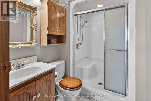3037 Hilltop Lane, Frontenac (Frontenac South), ON - Indoor Photo Showing Bathroom