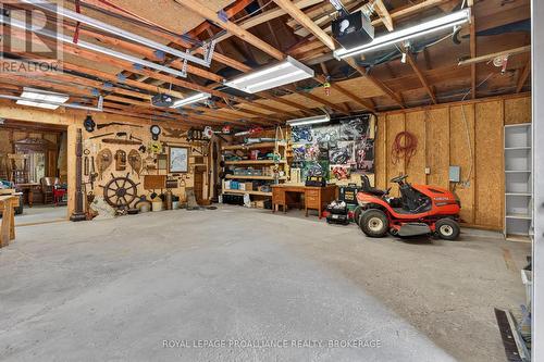 3037 Hilltop Lane, Frontenac (Frontenac South), ON - Indoor Photo Showing Garage