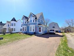 13 West Victoria Street  Amherst, NS B4H 1B7