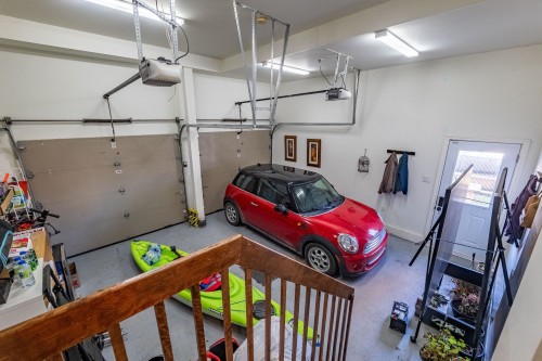 Garage - 153 Rue Du Jade, Saint-Jean-Sur-Richelieu, QC - Indoor Photo Showing Garage
