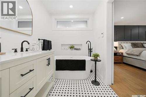 115 Whiteswan Drive, Saskatoon, SK - Indoor Photo Showing Bedroom