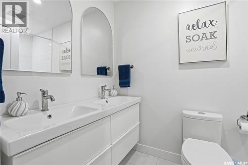 115 Whiteswan Drive, Saskatoon, SK - Indoor Photo Showing Bathroom