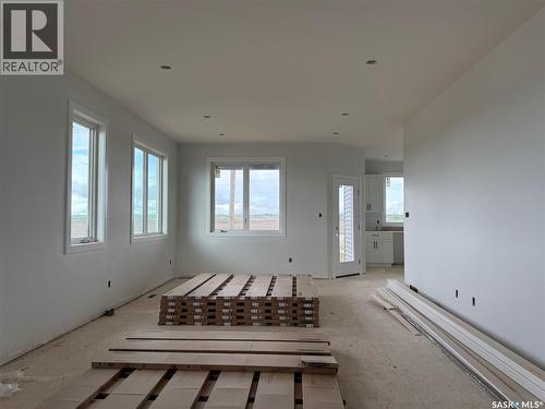 492 Woolf Bend, Saskatoon, SK 