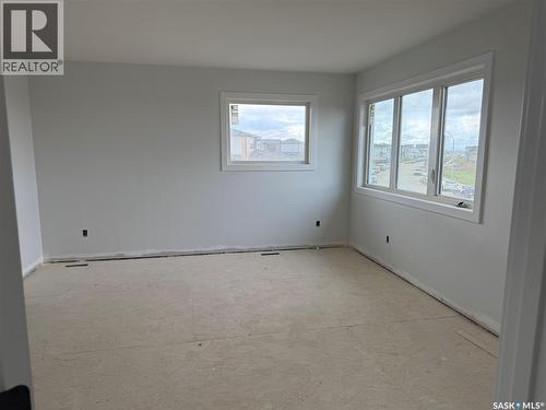 492 Woolf Bend, Saskatoon, SK 