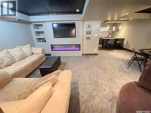 1205 Douglas Road, Weyburn, SK - Indoor