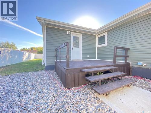 1205 Douglas Road, Weyburn, SK - Outdoor
