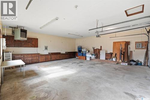 516 Wilken Crescent E, Warman, SK - Indoor Photo Showing Garage
