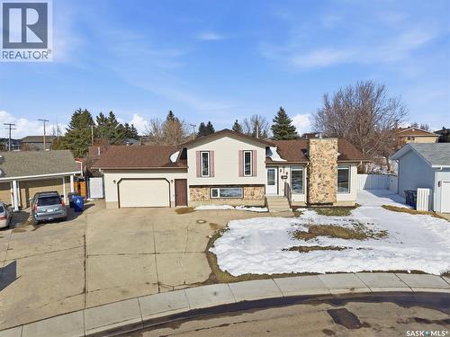 516 Wilken Crescent E, Warman, SK - Outdoor